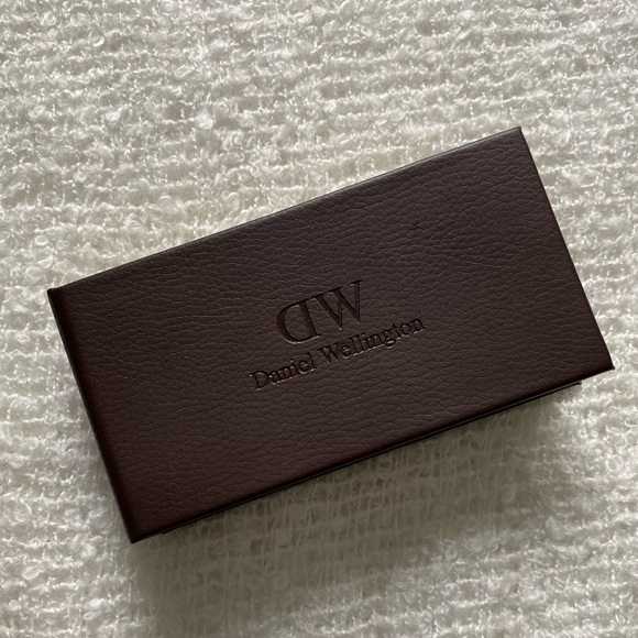 Daniel Wellington watch - Picture 5 of 5